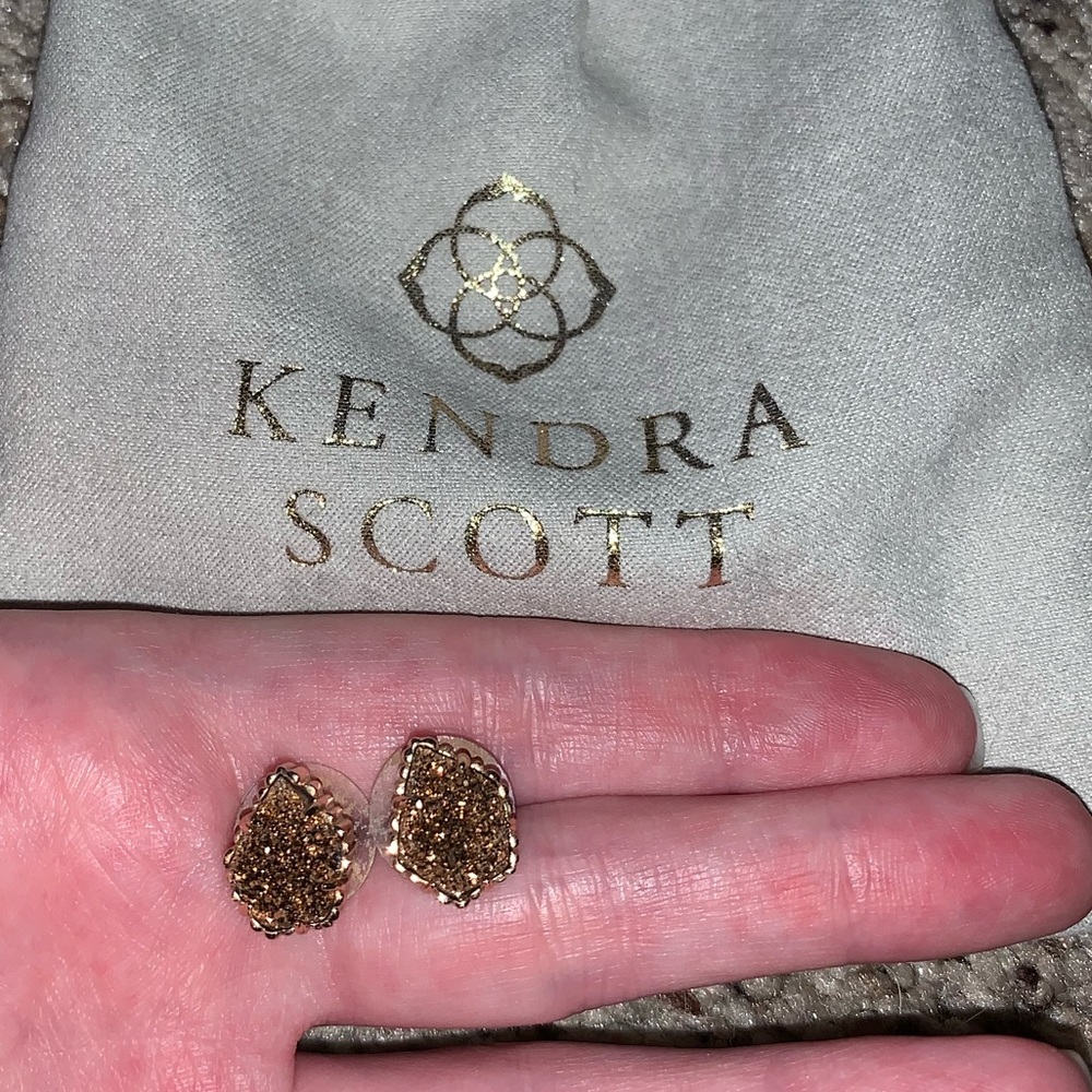 KENDRA SCOTT EARRINGS